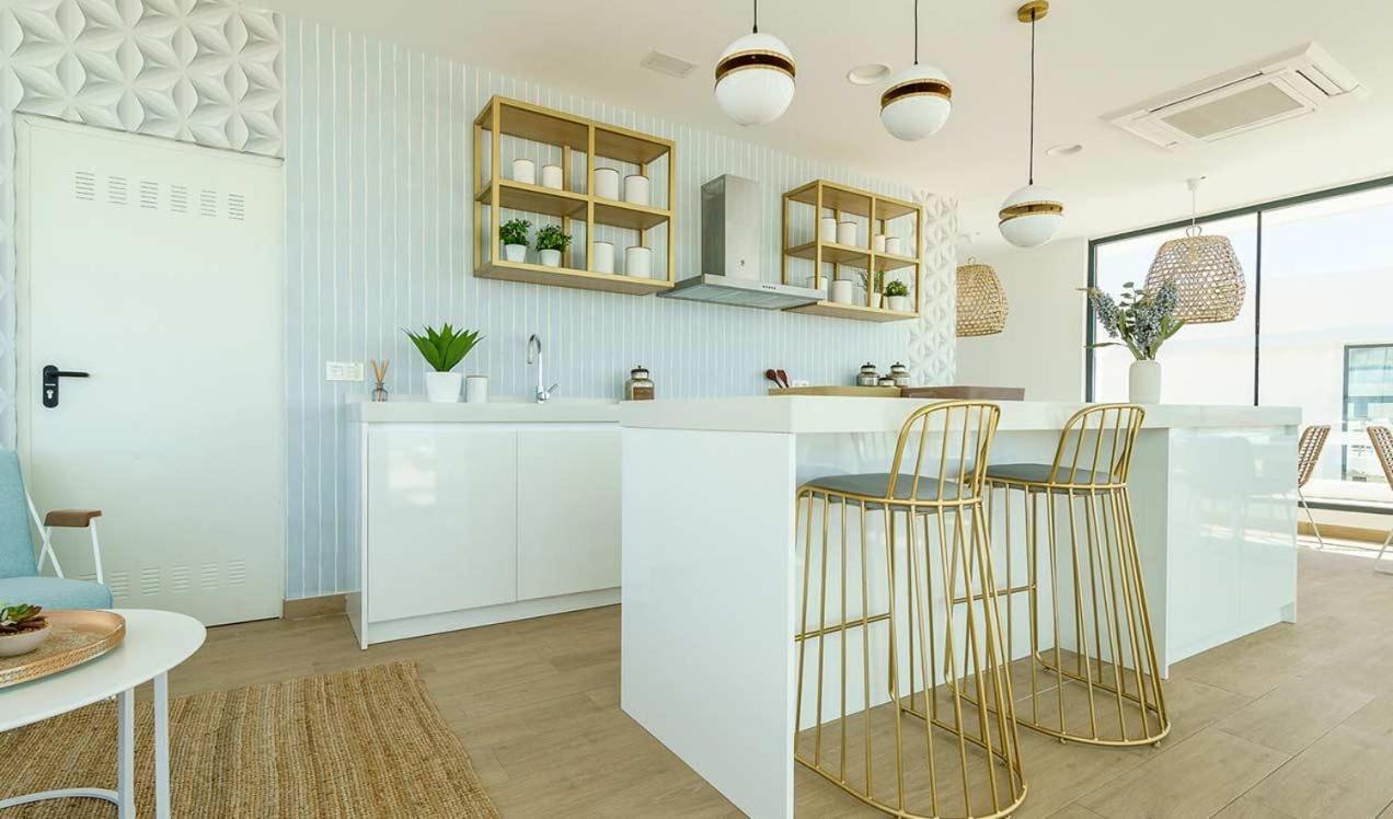 Newly Constructed 2 Bed Apartment With Sea Views กาซาเรส ภายนอก รูปภาพ